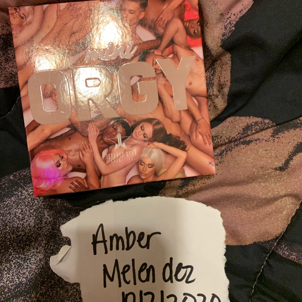 Mini orgy pallet